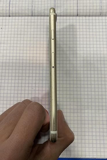 iphone se korpus: IPhone 7, 128 GB, Qızılı — 3