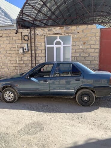 рено 19 запчасти б у: Renault 19 Europa sedan - Kuzov: 4 qapılı sedan, tünd yaşıl/qara — 3