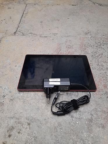 Planşet və adapter dəsti - Sensorlu ekranlı planşet (təxminən 10 düym