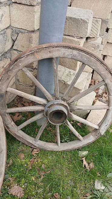 ilham aliyev saat: Taxta araba təkəri (klassik şalvarlı/şpilkali dizayn)4 ədəddir biri — 4