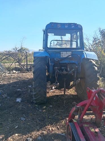 invertor 12 220: Mavi rəngli təkərli kənd təsərrüfatı traktoru Texniki xüsusiyyətlər — 2