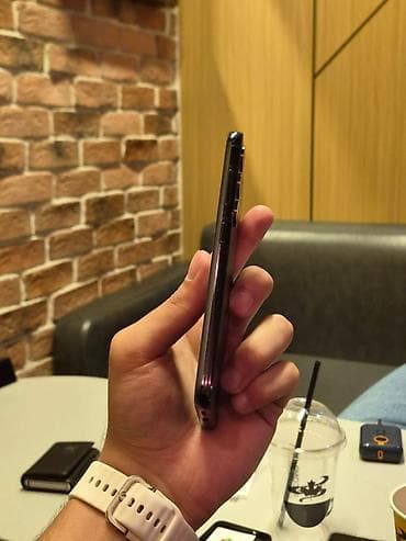 Samsung Galaxy S23, rəng - Qara, Simsiz şarj — 3