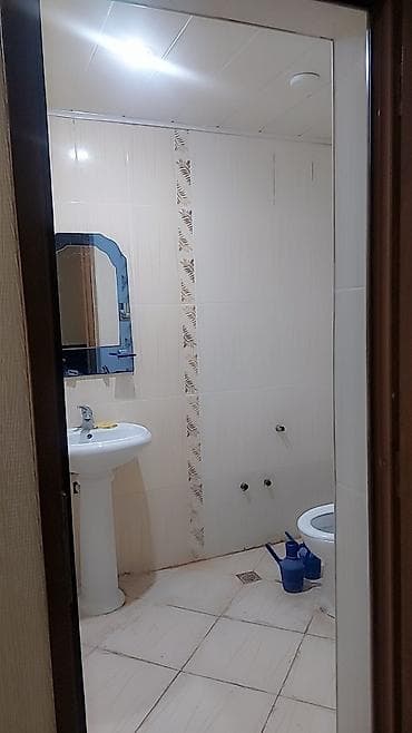 ağdaşda satilan evler: 4 otaqlı mənzil – geniş planlama və işıqlı otaqlar. ancaq xanimlara — 5