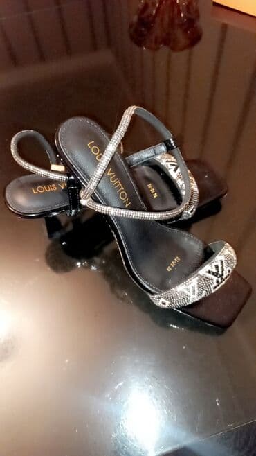 qadın vyetnamkaları: Ölçü: 38, rəng - Qara, Yeni — 1