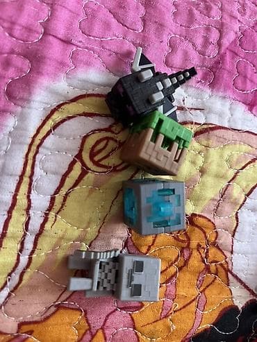 Minecraft oyuncaqlari Ender dragon-7 azn Torpaq-6 azn Diamond-7 azn
