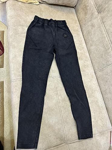 Qara rəngli dar kəsimli şalvar/pantolon Yenidir, geyinilməyib. -