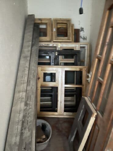 qoz taxta: Yeni istifadə olunmamış Qapılar - pəncərələr satılır Ünvan Pirşağı — 1
