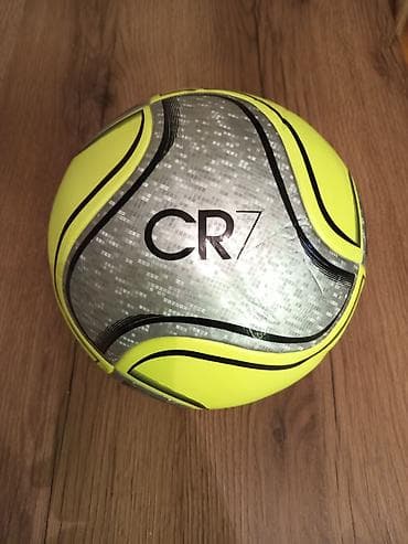 Maskalar, eynəklər: Futbol topları – müxtəlif modellər - CR7 dizaynlı futbol topu — 1