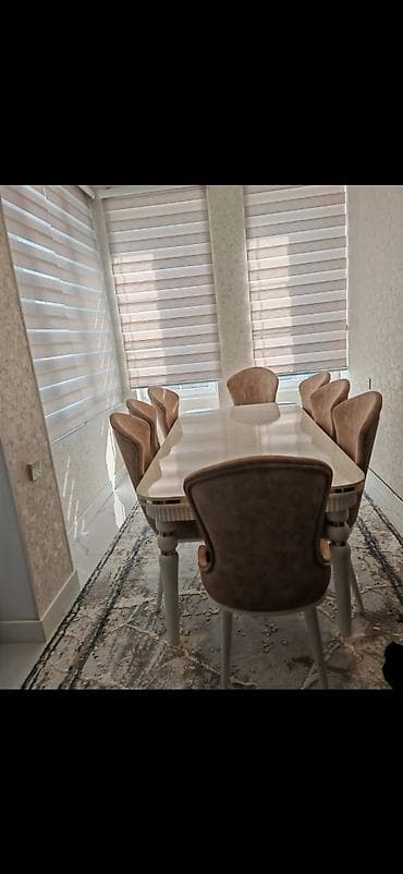 Qonaq otağı üçün, Açılmayan, Oval masa, 6 stul