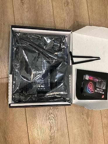 🔹 MSI MAG Z690 Tomahawk WiFi DDR5 – 400 AZN Top konfigurasuya Yeni