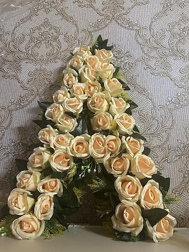 toy nisan xoncalari: Maşın bəzəyi gül A hərifi 2 ədəd A hərifi var 1 əd 30 azn 2 si 50 azn — 2