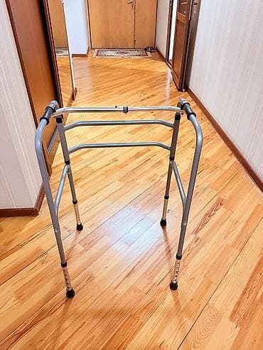 Yerimək üçün arabalar, çəliklər, əsalar, rollatorlar: Gəzinti üçün yüngül alüminium təkərsiz rollator (sürünən) - Material — 2
