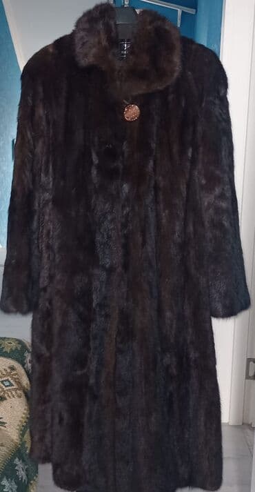 Qadın üçün uzun şuba Ölçü XL - Rəng: tünd qəhvəyi/şabalıdı tonlarda -