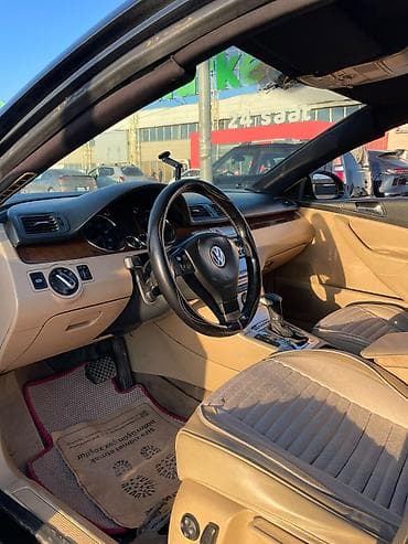 Volkswagen sedan – qara eksteryer, bej-sarı salon Texniki/avadanlıq — 4