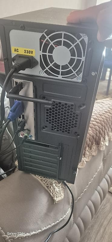 oyun notbuku: Masaüstü kompüter komplekti Tərkibi: - Sistem bloku: qara korpus, ön — 4