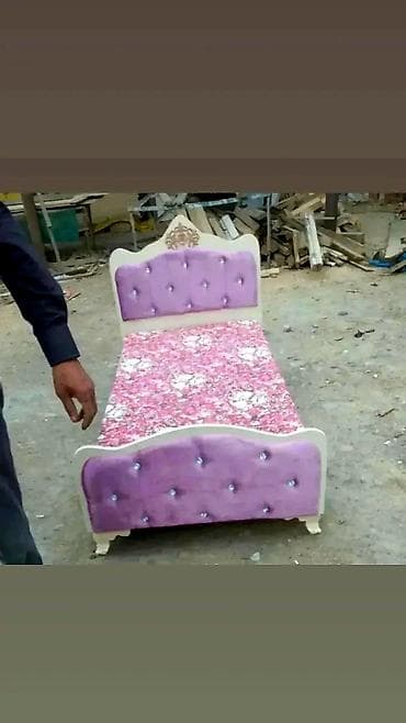 Oğlan və qız üçün, Çarpayı, Bazasız, Matras ilə, Siyirməsiz