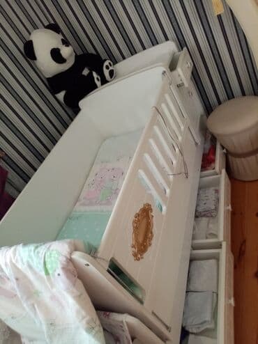 Oğlan və qız üçün, İşlənmiş, Dördbucaq, Beşik, Dəst ilə, Matras ilə, Yellənmə mexanizm ilə lalafo.az -da Oğlan və qız üçün, İşlənmiş, Dördbucaq, Beşik, Dəst ilə, Matras ilə, Yellənmə mexanizm ilə