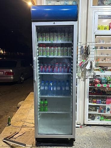 Su vitrini 250 Azn. Tam işləkdir. Ünvan Xırdalan. Nərgiz🌾