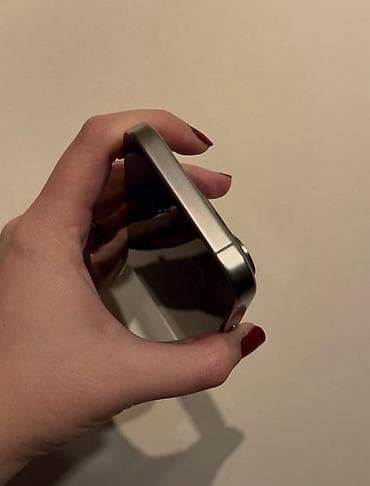 ucuz iphone telefonlar: IPhone 15 Pro, 256 GB, Natural Titanium, Zəmanət, Kredit, Simsiz şarj — 4