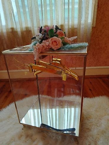 Оборудование для мойки: Gəlinlik və nişan aksessuarları üçün dekorativ vitrin dəsti - — 1