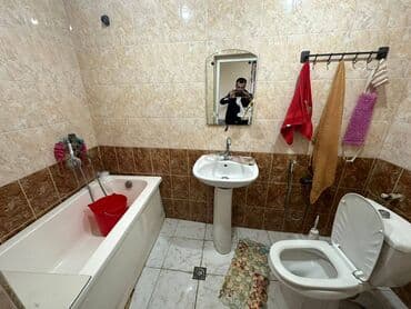 xacmazda satilan evler: Keşlə qəs. 4 otaqlı, 120 kv. m, Kredit yoxdur, Orta təmir — 15