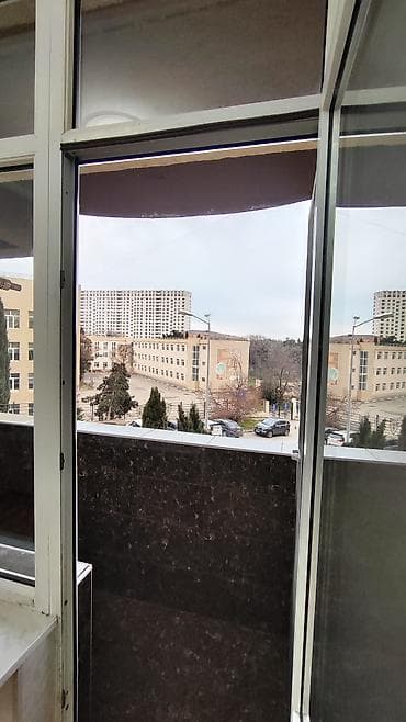 razinde 1 otaqli menzil: Kirayə üçün mənzil – tam mebellı və məişət texnikalı Ümumi təsvir: - — 10