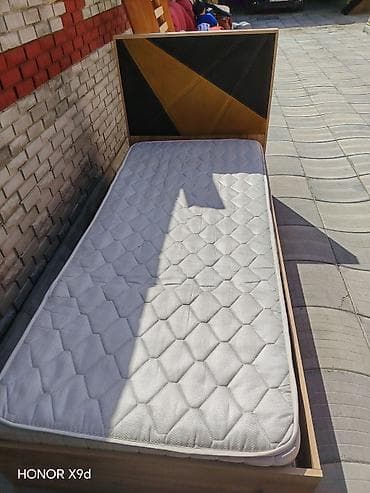 Təknəfərlik çarpayı, Bazalı, Matras ilə, Siyirməsiz