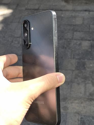 philips xenium 9@9s: Samsung Galaxy A17, 128 GB, rəng - Boz, Barmaq izi — 3
