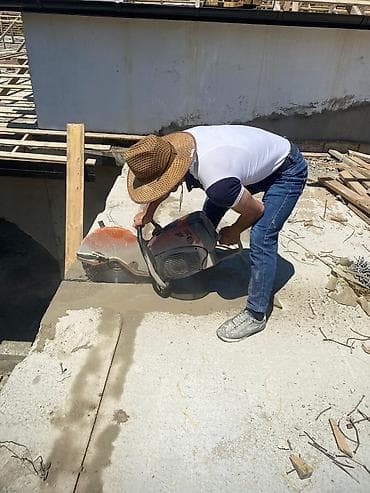 Услуги по строительству и ремонту: Beton kəsimi və dəlik açma xidməti - Armaturlu beton, monolit, plitə — 1