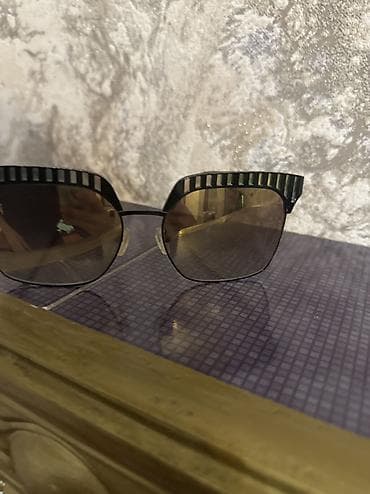 açqi şəkilləri: Gün eynəyi, Chanel, İşlənmiş — 6