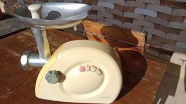 süd çəkən aparat: Мясорубка Geepas, Б/у — 3