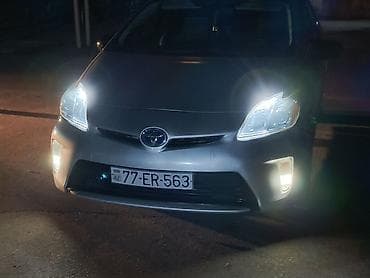 prius manitoru: Toyota Prius: 1.8 l | 2013 il Sedan — 2