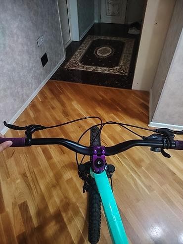 yesebet: Dağ velosipedi – 29” təkərli, 1x ötürücülü Xüsusiyyətlər: - Çərçivə — 3