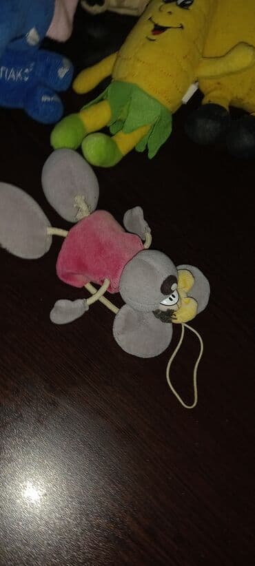 ayı yumşaq oyuncaqlar: Müxtəlif formalı və ölçülü yumşaq oyuncaqlar dəsti. Dəstdə cizgi film — 6