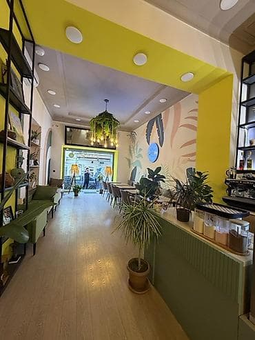 kafe aparati: Hazir işlək coffeshop biznesi 45 mn qiymət razılaşma olar Məkan — 7