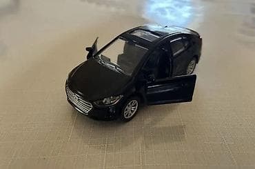 İdman və istirahət: Qara rəngli metal oyuncaq maşın modeli - Marka/model üslubu: sedan — 5