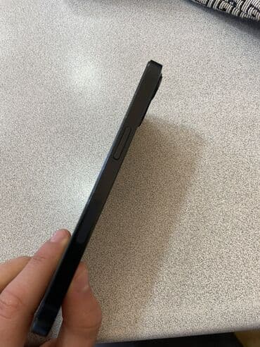 iphon 12 mini: IPhone 13, Qara, Face ID — 3