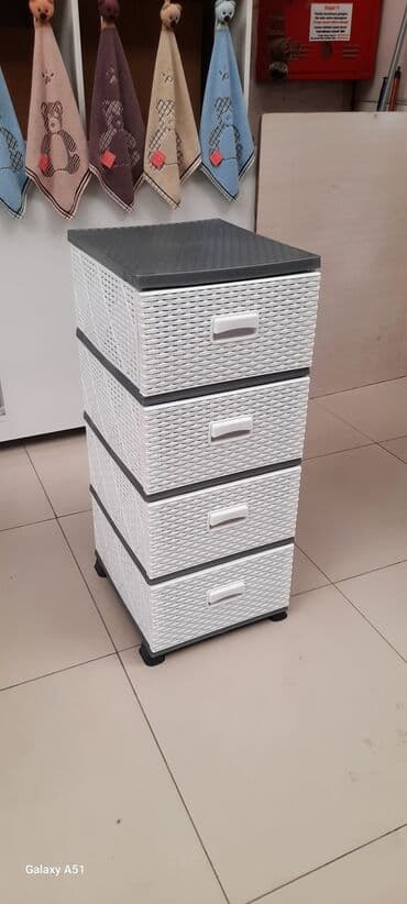 plastik qapılar işlənmiş: Yeni, Açılan, 4 qapılı Düz dolab — 9