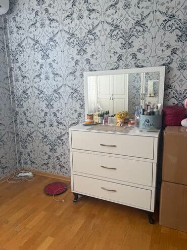 işlenmiş kravat: İkinəfərlik çarpayı, 2 tumba, Türkiyə, İşlənmiş — 4