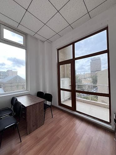 Daşınmaz əmlak: 28 May metrosunun yaxınlığı, AF biznes mərkəzinin 5-ci mərtəbəsində — 4