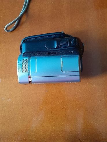 sata box usb: Sony Handycam DCR-SR46 videokamera Xüsusiyyətlər: - 40 GB daxili HDD — 3