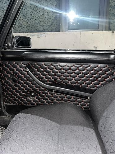 Avtomobil qapı döşəməsi – qara eko–dəri, narıncı-sarı tikişli lalafo.az -da Avtomobil qapı döşəməsi – qara eko–dəri, narıncı-sarı tikişli
