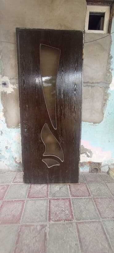 Mənzil üçün İşlənmiş Giriş qapısı 80x209 sm Ünvandan götürmə