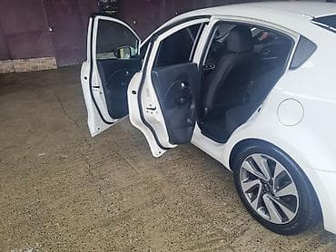 toyota satış mərkəzi: Kia Rio: 1.6 l | 2013 il Sedan — 3