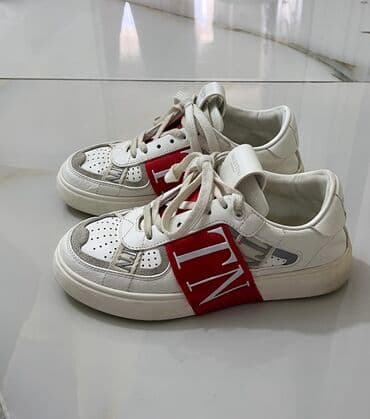 nike qaçış üçün qadın krossovkaları: Ölçü: 37, İşlənmiş — 1