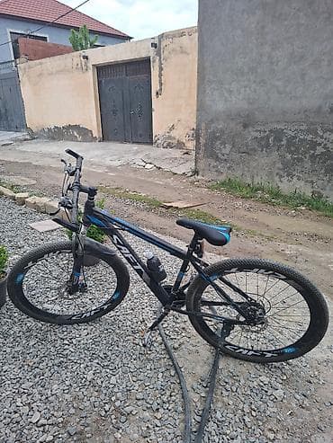 zapi satilir 100 manata: Velosiped satilir.29 luq usaq surmediyi ucun satilir.120 man — 1