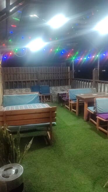 Təhsil, elm: Ofisiant tələb olunur, Pivə barı, Gündəlik ödəniş, İstənilən yaş, 1-2 illik təcrübə — 2