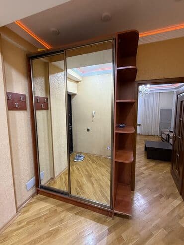 шкаф угловой для спальни: Б/у, Купе, 2 двери Прямой шкаф, Гардеробный шкаф — 2