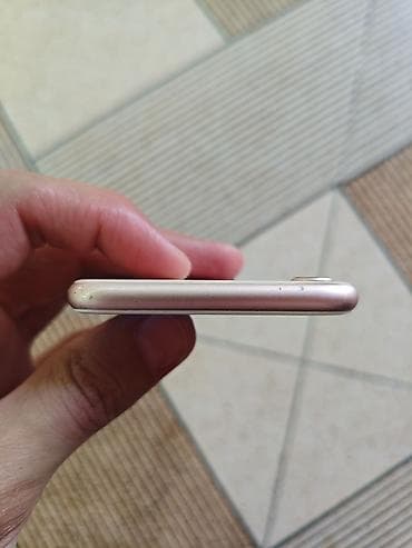 iphone 8s qiymeti: IPhone 8, Qızılı, Barmaq izi — 6