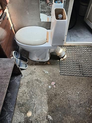 Hamam-tualet üçün santexnika dəsti - Ayaqlı seramik lavabosu: klassik — 2